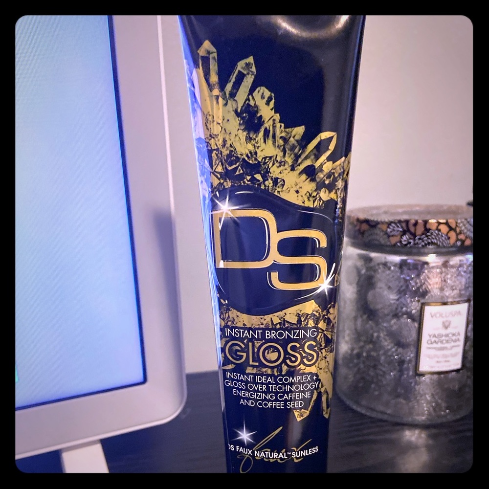 NWT DESIGNER SKIN SUNLESS BRONZING GLOSS! The best